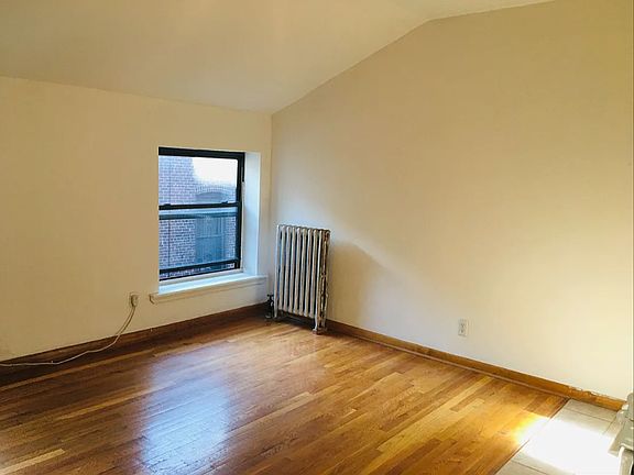 4th image of 16 Abingdon Sq APT 4C