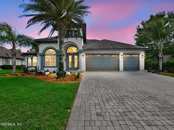 2nd image of 121 CHATSWORTH Drive
