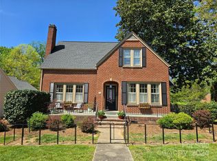 753 N Center St, Hickory, NC 28601