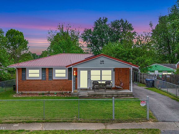 2nd image of 9816 Seville Dr