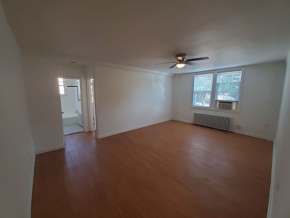 5th image of 2060 N Vermont St #2060VT-NV204