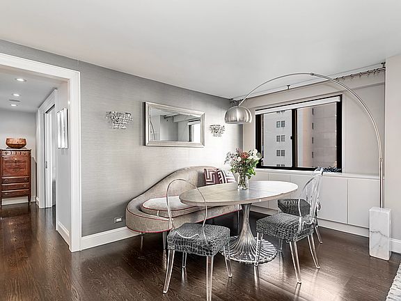 5th image of 16 W 16th St #12AWN