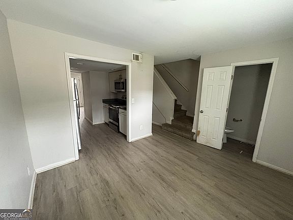 2nd image of 2604 Campbellton Rd SW APT C7