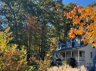 14 Skyline Dr, Medway, MA 02053