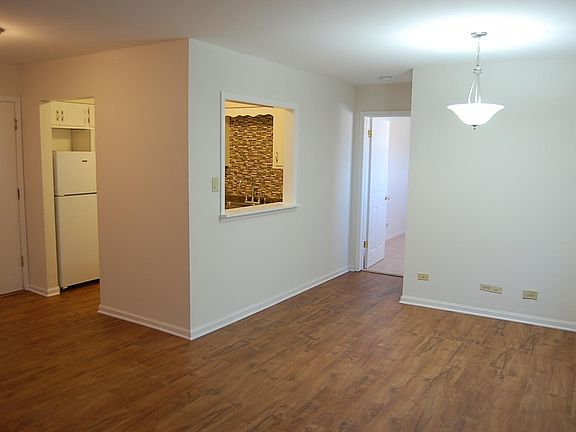 5th image of 228 Des Plaines Ave APT 502