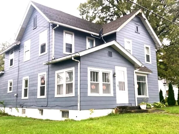 5603 Emerson Rd, Sterling, IL 61081