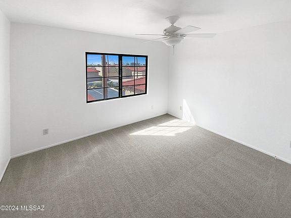 5th image of 1170 N Corinthian Pl