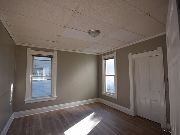 5th image of 61 E Johnson St #10637802