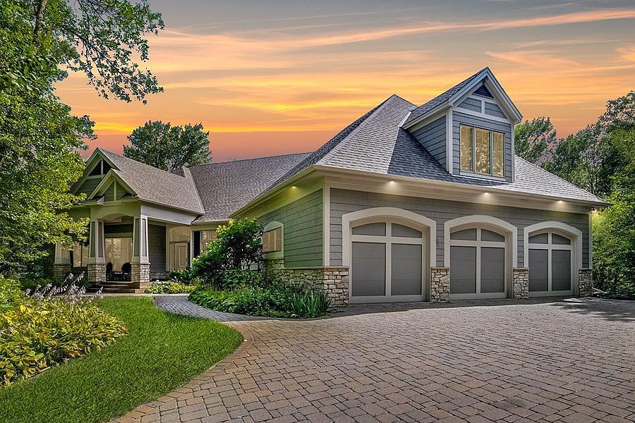 21080 Ridgewood Trl, Lakeville, MN 55044 MLS 6432672 Zillow