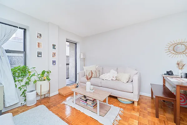 Rented by Living New York | media 23