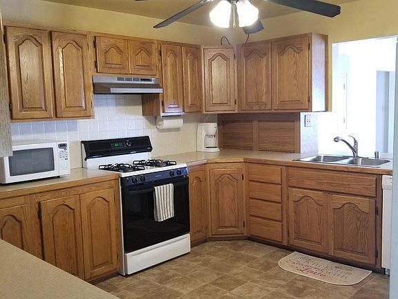 5th image of 304 Mariposa St