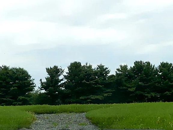 5th image of 114 Kings Ct