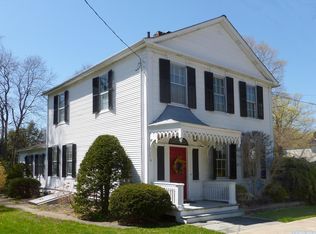 15 Albany Ave, Kinderhook, NY 12106