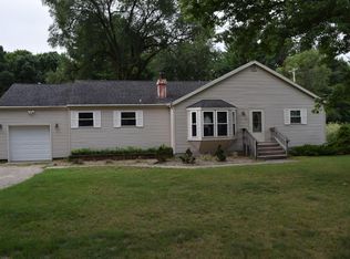 100 Fifteen Mile Rd NW, Sparta, MI 49345