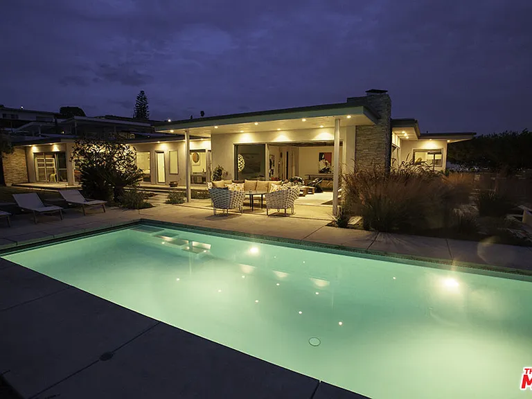 1409 Lachman Ln — Photo 6