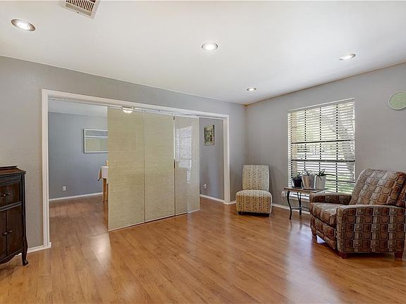 4th image of 13225 Briar Hollow Dr