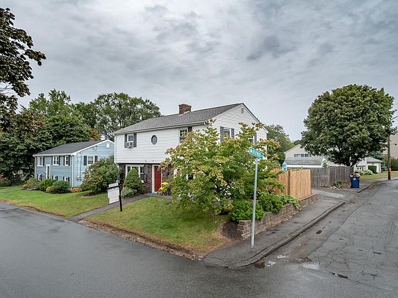 3rd image of 41 Belleview Ave