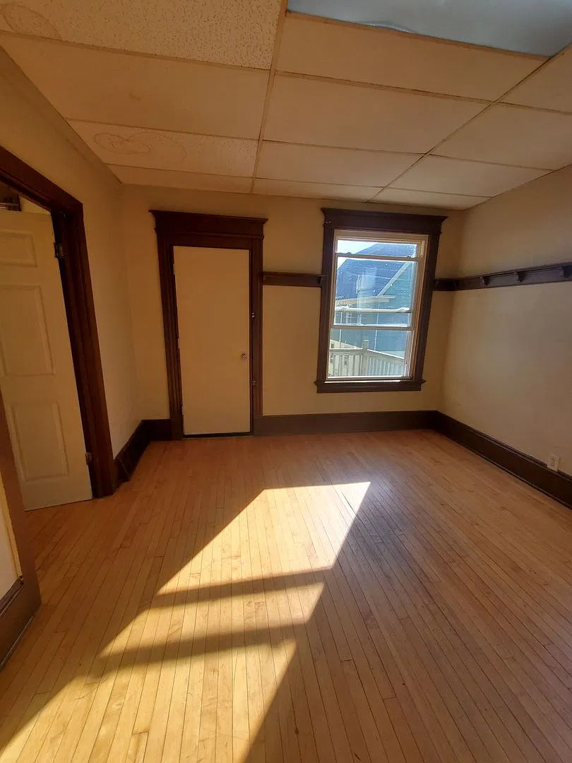 3061 N Dr. William Finlayson St - 3 unit — Photo 3