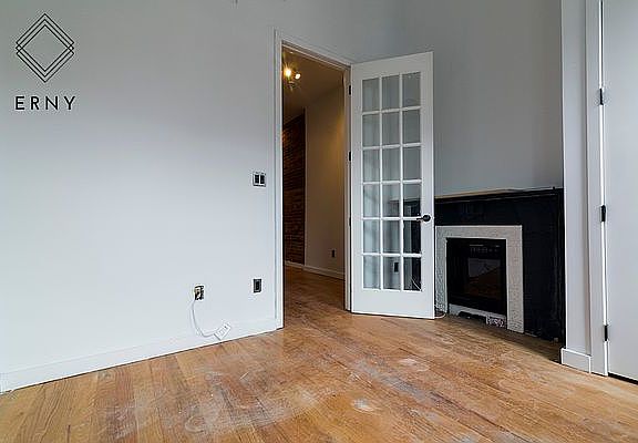 3rd image of 1050 Putman Ave #2E