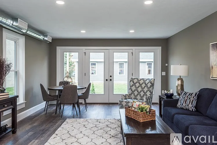 41 Green St — Photo 24