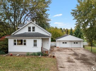 1140 E Erie Rd, Erie, MI 48133