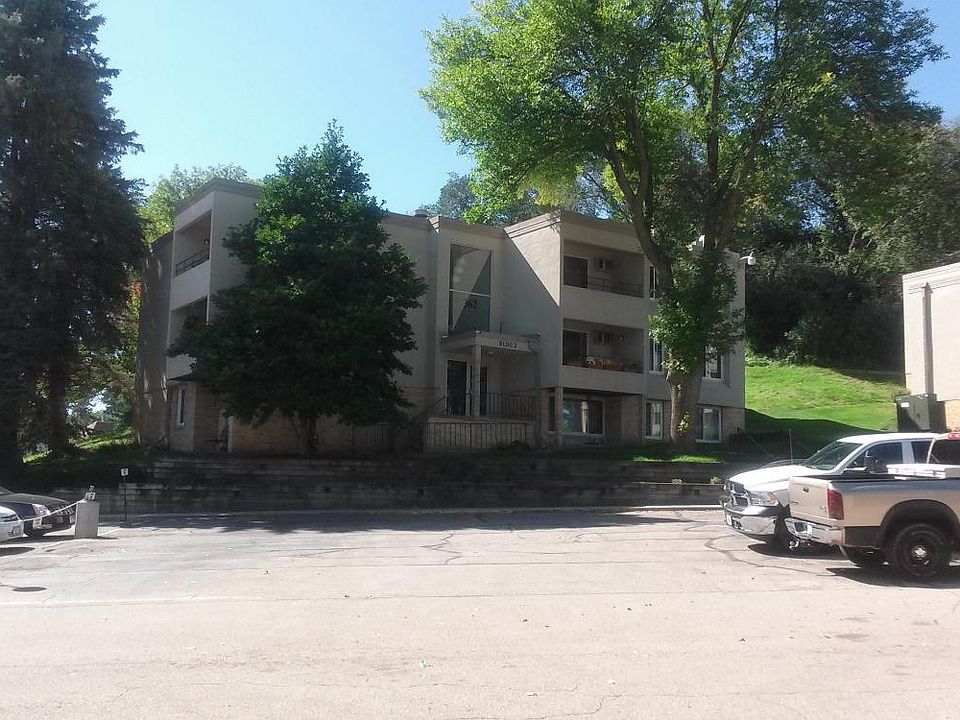 Exterior building 362