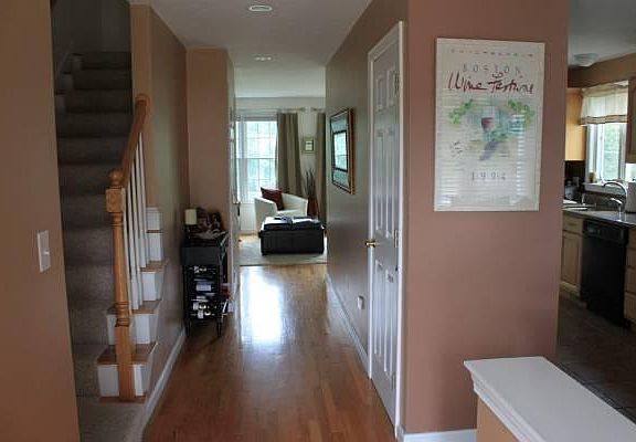 2nd image of 223 Fulton St #223