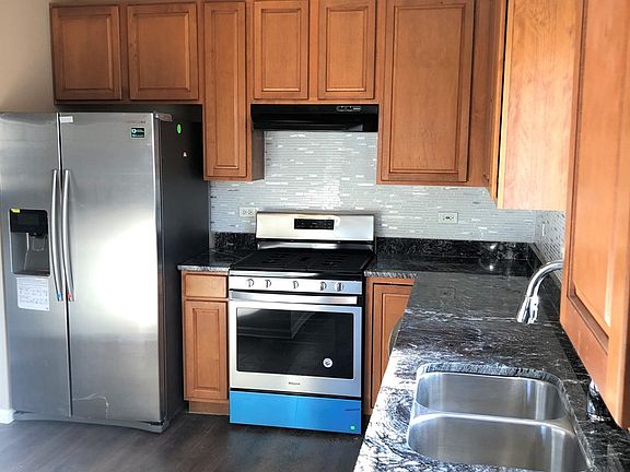 4th image of 161 Monarch Dr #901