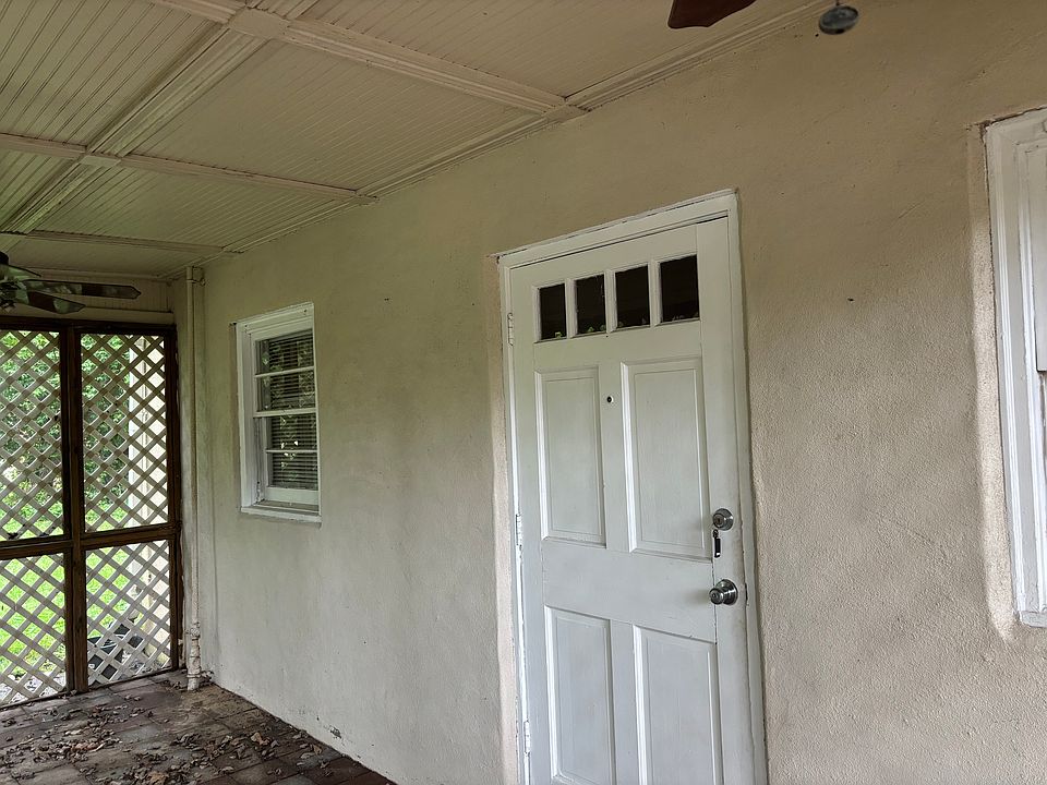 Screened porch