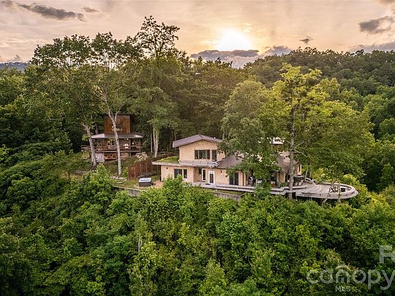 2nd image of 5013 Needmore Rd