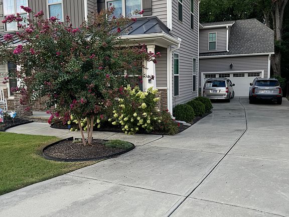 3rd image of 713 Culmore Dr