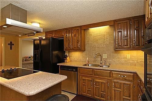 4th image of 2807 Canyon Valley Trl