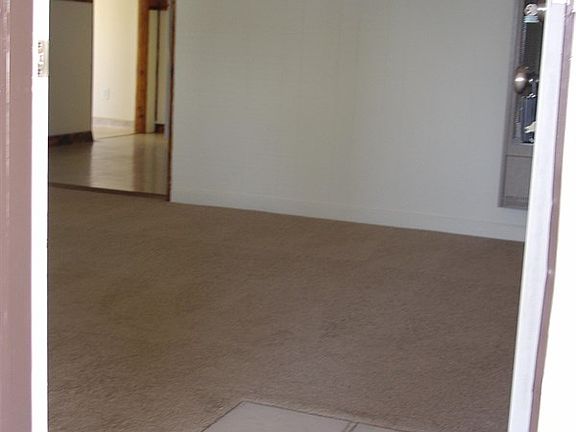 2nd image of 256 G St #1/2