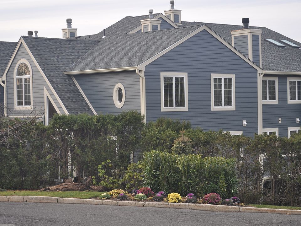 1st image of 277 Cambridge Dr