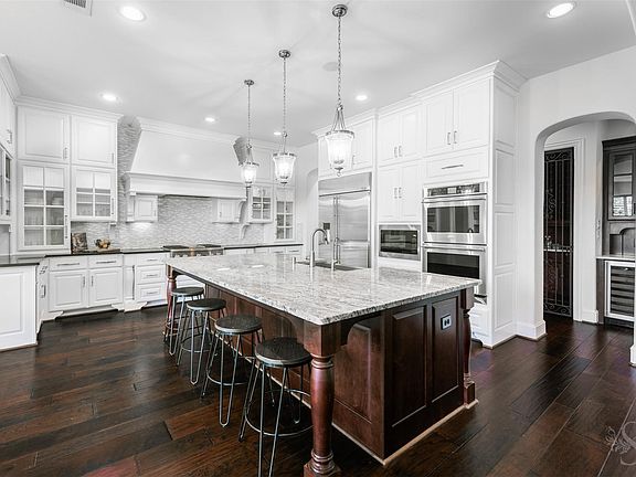 3rd image of 28602 Hoffman Spring Ln
