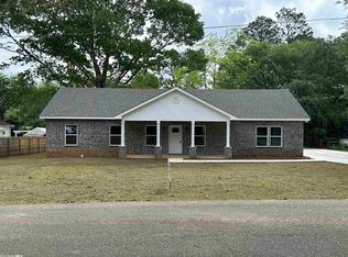 22586 Circle Dr, Robertsdale, AL 36567