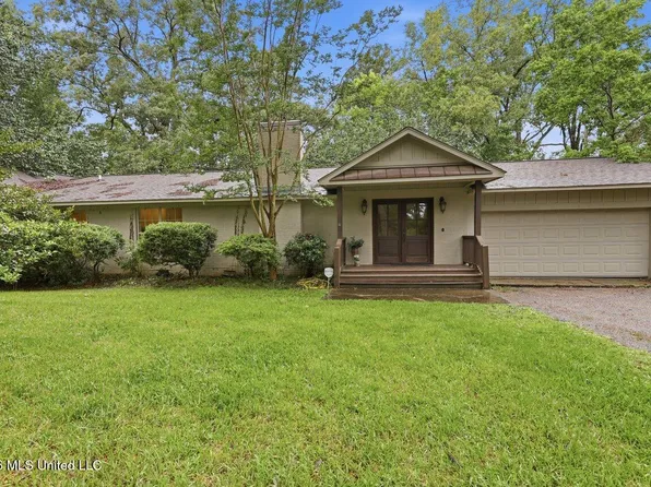 137 Lakeview Dr, Madison, MS 39110