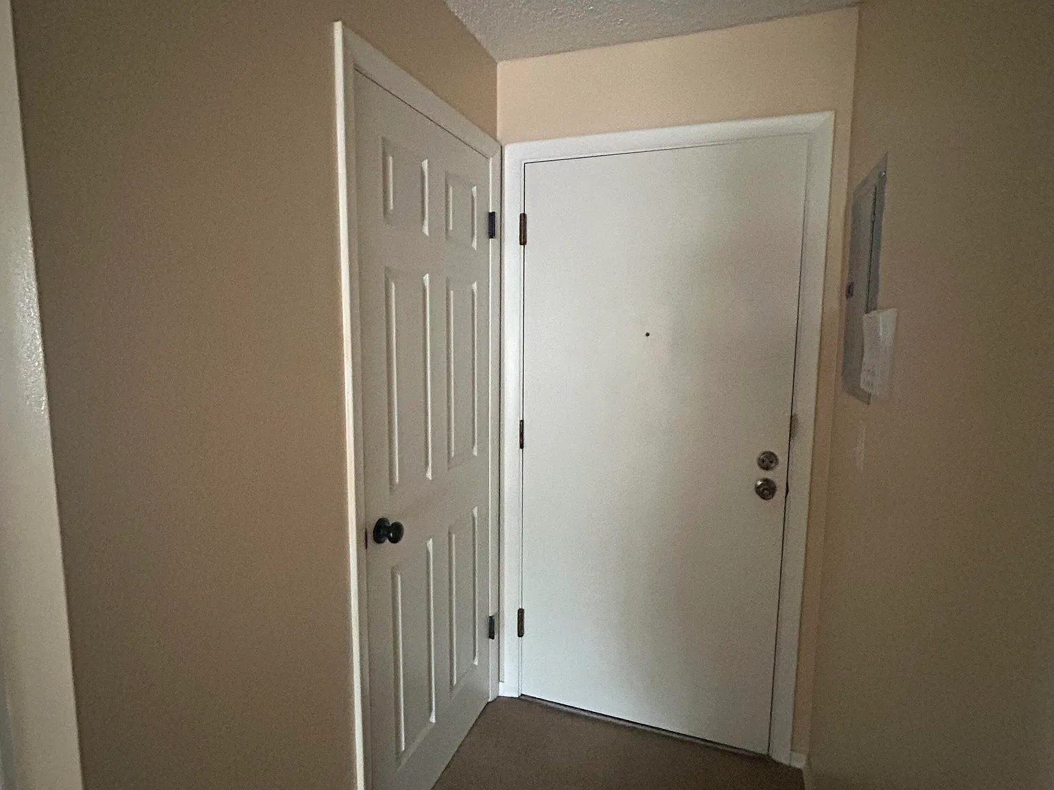 2 bed, 968 sqft, $1,495 — Photo 3