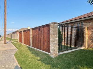 9801 Weatherford Ave, Lubbock, TX 79423