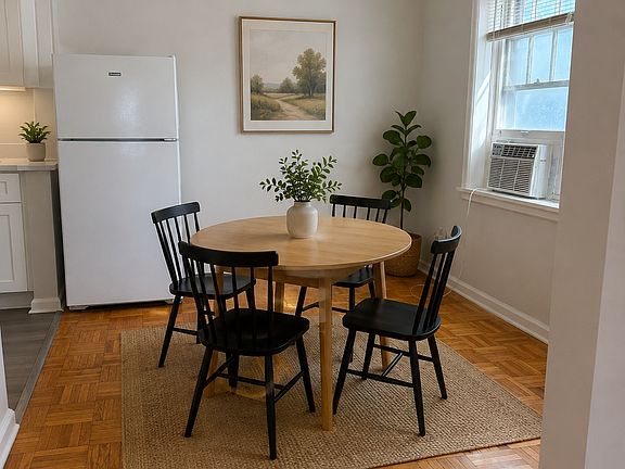 5th image of 211 S 37th St APT 301