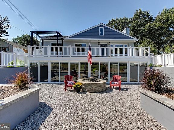 2nd image of 2713 James Dr