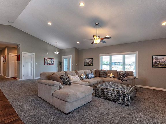 5th image of 5103 Kara Dr