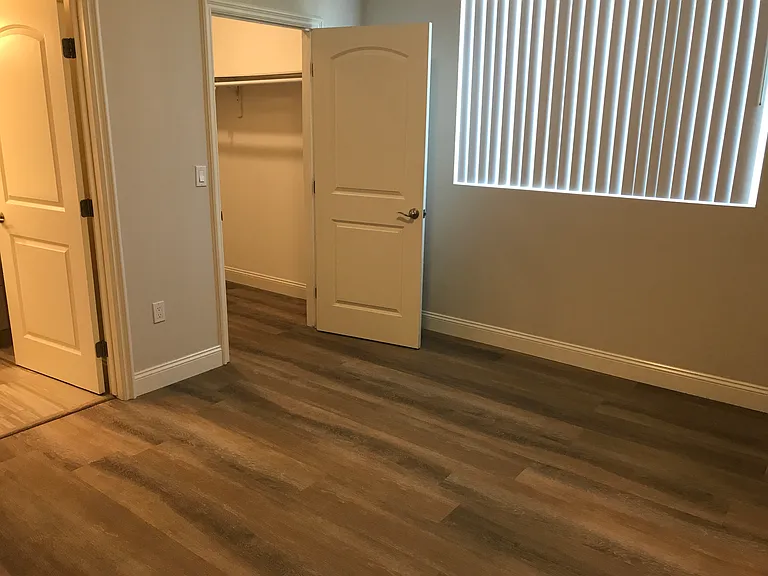 5302 Cleon Ave #102 — Photo 31