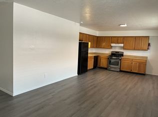 929 Aztec Rd NW #4, Albuquerque, NM 87107