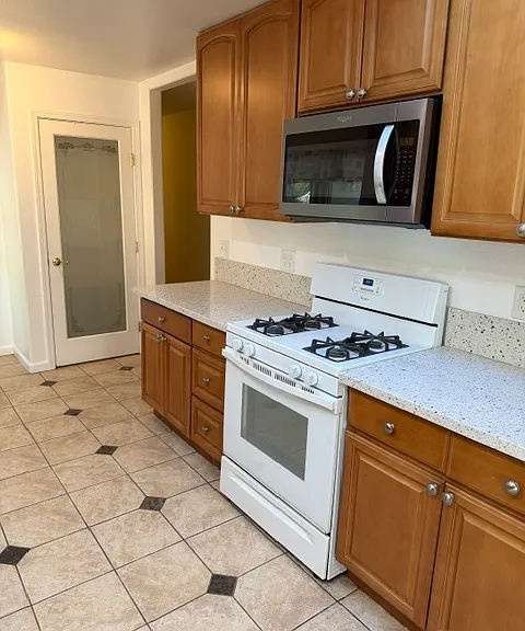 1740 Citrus Ave — Photo 2