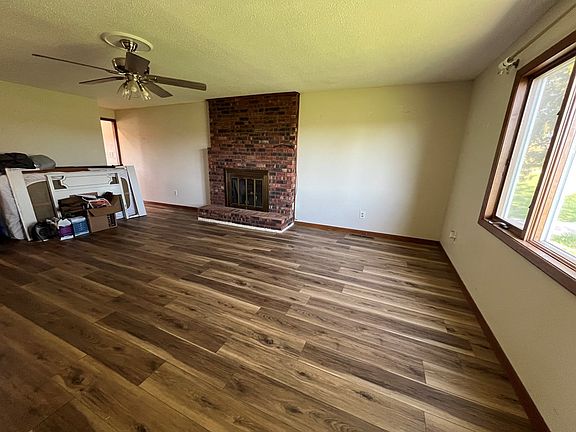 5th image of 29107 Benton Way