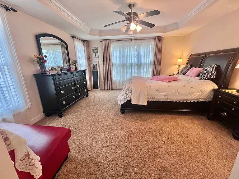 Bedroom 3 (Master Bedroom_- 2nd floor-Pic 3