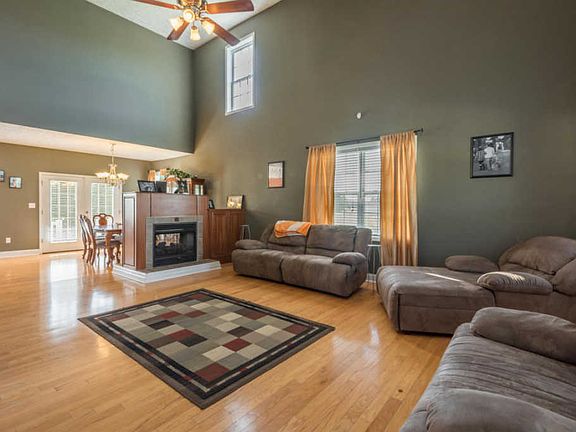 2nd image of 617 Running Brook Dr