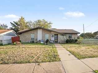 310 Blueberry Dr, Duncanville, TX 75116