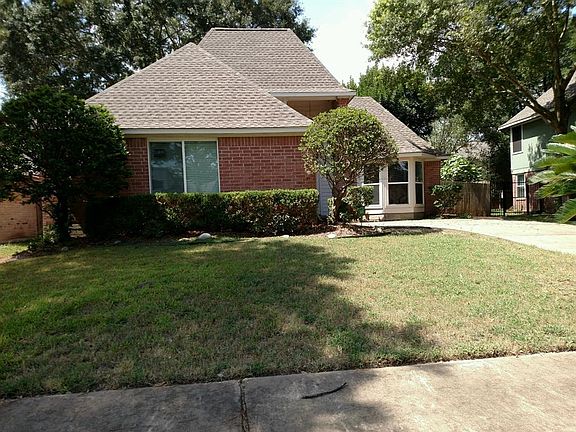 2nd image of 15626 Thornbrook Dr